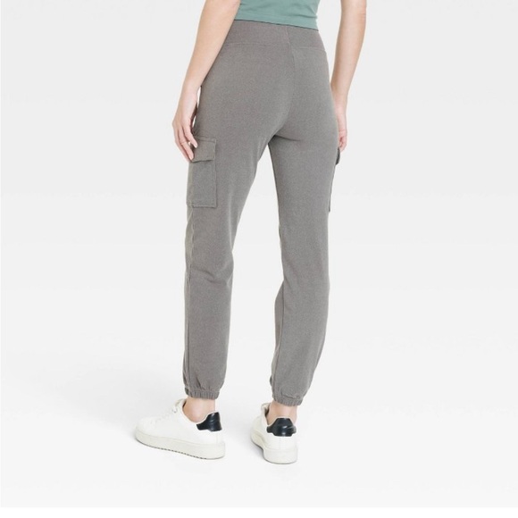 Super soft cargo joggers NWT in grey size SMALL - Picture 2 of 9